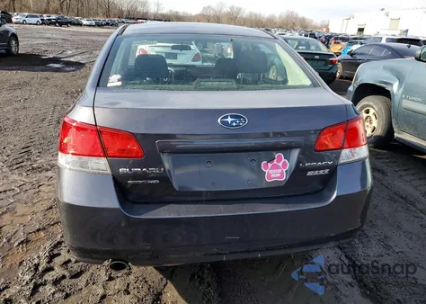 2010 Subaru Legacy 2.5I Premium из США, поврежденный, VIN 4S3BMBG65A3218633